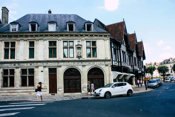 Reims Frankrijk Juli 2018 Weergave Van Onbekende Mensen Lopen Straat — Stockfoto