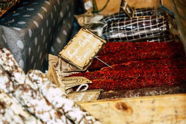 Reims Fransa 14 Temmuz 2018 Kuru sosis görünümünü sabah kaplı Reims markette satılan