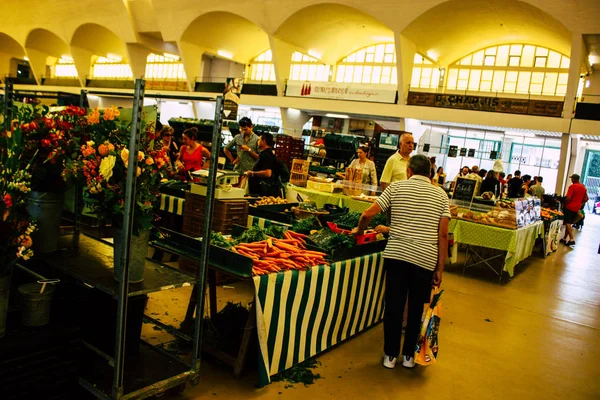 Reims Francia Julio 2018 Vista Gente Desconocida Comprando Mercado Reims —  Fotos de Stock