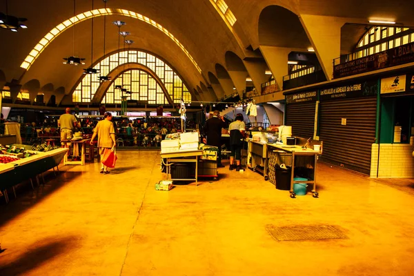 Reims Francia Julio 2018 Vista Gente Desconocida Comprando Mercado Reims —  Fotos de Stock