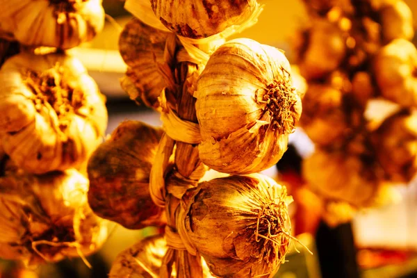 Перегляд Garlics Продається Ринку Реймса Франція — стокове фото