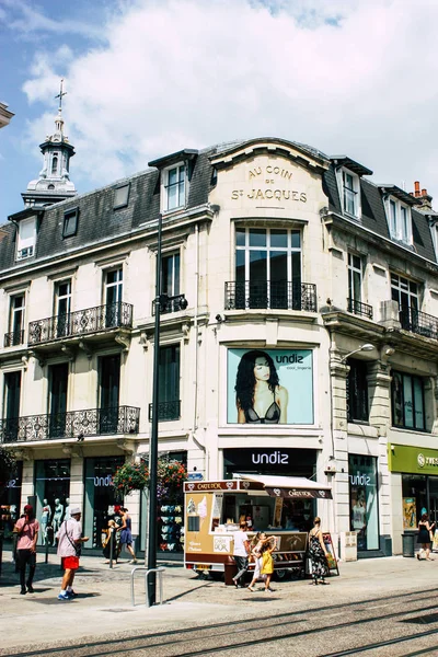 Reims Francia Julio 2018 Vista Gente Desconocida Caminando Por Calle — Foto de Stock