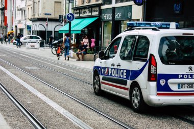 Reims Fransa 23 Temmuz 2018 Reims street öğleden sonra Fransız polis arabasına görünümünü