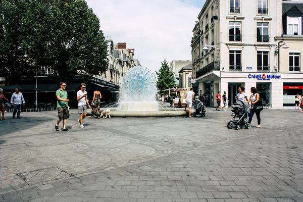 Reims Frankrijk Juli 2018 Weergave Van Onbekenden Mensen Lopen Straat — Stockfoto