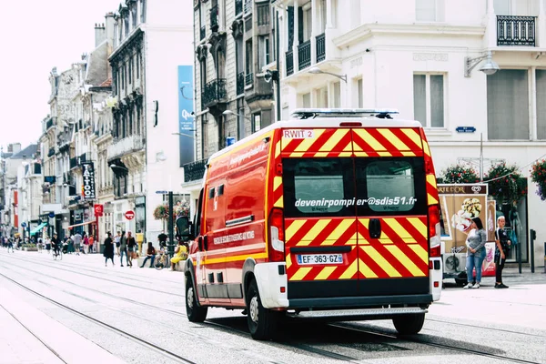 Reims Fransa Temmuz 2018 Reims Street Öğleden Sonra Bir Fransız — Stok fotoğraf