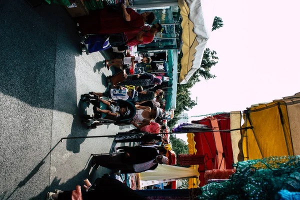 Reims Frankrijk Juli 2018 Weergave Van Onbekenden Mensen Winkelen Wandelen — Stockfoto