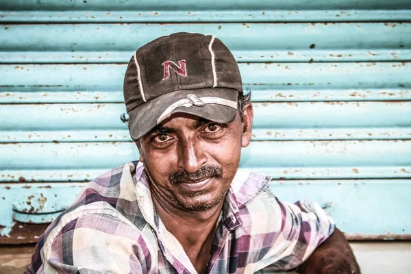 Gokarna Karnataka Índia Novembro 2017 Retrato Pessoas Desconhecidas Vendendo Flores — Fotografia de Stock