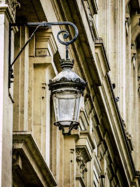 Paris Fransa Haziran 28, 2016 sabah Paris sokaklarında kamu aydınlatma closeup