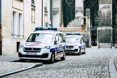 Reims Fransa 10 Ağustos 2018 Reims street öğleden sonra Fransız polis arabasına görünümünü