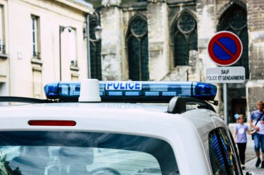 Reims Fransa 10 Ağustos 2018 Reims street öğleden sonra Fransız polis arabasına görünümünü