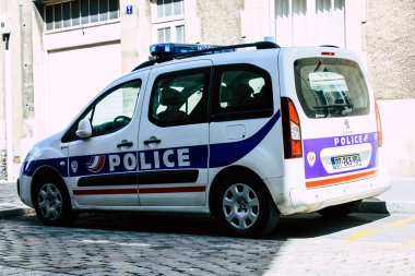 Reims Fransa 10 Ağustos 2018 Reims street öğleden sonra Fransız polis arabasına görünümünü