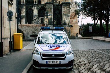 Reims Fransa 10 Ağustos 2018 Reims street öğleden sonra Fransız polis arabasına görünümünü