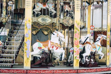 Reims Fransa 10 Ağustos 2018 17. yüzyıl Venedik bir atlıkarınca görünümünü öğleden sonra Reims yer d'Erlon üzerinde bulunan