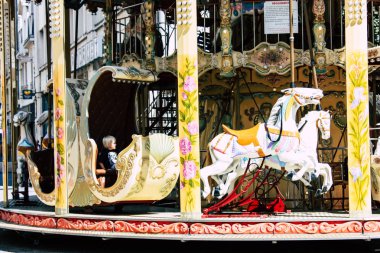 Reims Fransa 10 Ağustos 2018 17. yüzyıl Venedik bir atlıkarınca görünümünü öğleden sonra Reims yer d'Erlon üzerinde bulunan