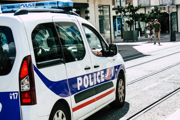 Reims Fransa 10 Ağustos 2018 Reims street öğleden sonra Fransız polis arabasına görünümünü
