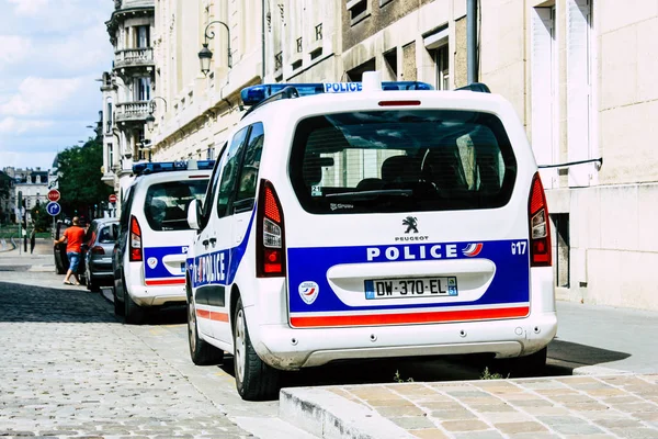 Reims Fransa 10 Ağustos 2018 Reims street öğleden sonra Fransız polis arabasına görünümünü