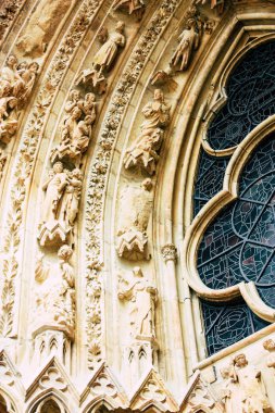 Reims Fransa 13 Ağustos 2018 öğleden sonra Notre Dame Katedrali'nin Reims cephe dış görünümünü