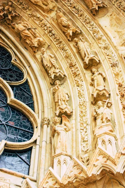 Реймс Франції Серпня 2018 Подання Екстер Фасаду Собору Паризької Богоматері — стокове фото