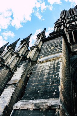 Reims Fransa 13 Ağustos 2018 öğleden sonra Notre Dame Katedrali'nin Reims cephe dış görünümünü