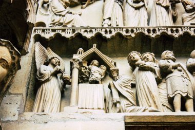 Reims Fransa 13 Ağustos 2018 öğleden sonra Notre Dame Katedrali'nin Reims cephe dış görünümünü