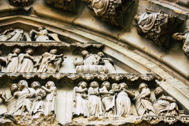 Reims Fransa 13 Ağustos 2018 öğleden sonra Notre Dame Katedrali'nin Reims cephe dış görünümünü