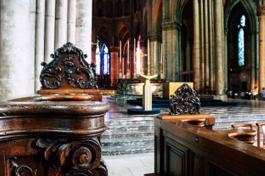 Reims Fransa 13 Ağustos 2018 öğleden sonra Notre Dame Katedrali Reims içinde mimarisinin görünümü