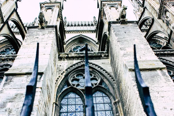 Reims Fransa 13 Ağustos 2018 öğleden sonra Notre Dame Katedrali'nin Reims cephe dış görünümünü