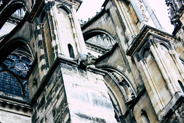 Reims Fransa 13 Ağustos 2018 öğleden sonra Notre Dame Katedrali'nin Reims cephe dış görünümünü