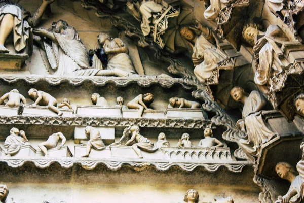 Reims Fransa 13 Ağustos 2018 öğleden sonra Notre Dame Katedrali'nin Reims cephe dış görünümünü