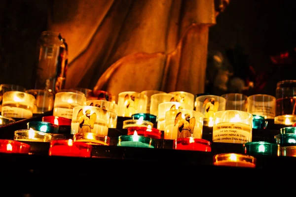 兰斯法国2018年8月13日在圣母玛利亚大教堂的蜡烛在下午的看法 — 图库照片