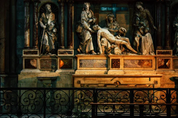 Reims Fransa 13 Ağustos 2018 öğleden sonra Notre Dame Katedrali Reims içinde mimarisinin görünümü