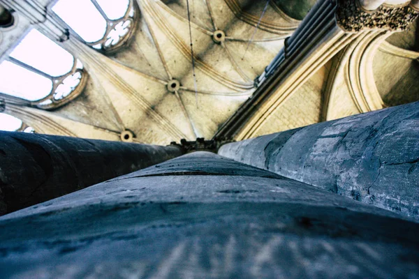 Reims Fransa 13 Ağustos 2018 öğleden sonra Notre Dame Katedrali Reims içinde mimarisinin görünümü