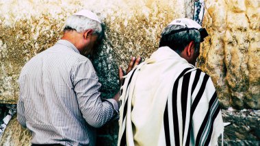 Kudüs İsrail 18 Haziran 2018 görüntülemek bilinmeyenli insanlar dua eden önü Kudüs'ün eski şehri Western duvara sabah