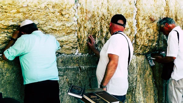 Jerusalem Israel June 2018 View Unknowns People Praying Front Western — Stock Photo, Image