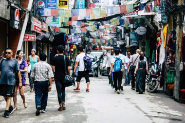 Katmandu Nepal 21 Ağustos 2018 görünümü bilinmeyen insan Katmandu sokakta Thamel sabah yürüyüş