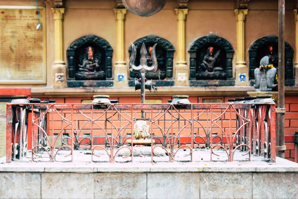 Kathmandu Nepal Sierpień 2018 Widok Nepalski Temple Street Thamel Katmandu — Zdjęcie stockowe