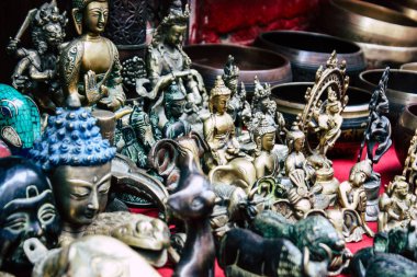 Katmandu Nepal 22 Ağustos 2018 dekoratif Buda heykelleri Closeup satılan bir Hatıra Eşyası dükkanda Thamel Street Kathmandu