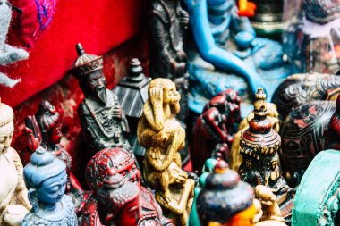 Katmandu Nepal 22 Ağustos 2018 dekoratif Buda heykelleri Closeup satılan bir Hatıra Eşyası dükkanda Thamel Street Kathmandu