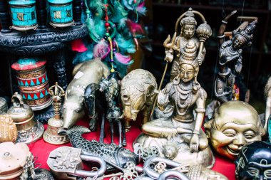 Katmandu Nepal 22 Ağustos 2018 dekoratif Buda heykelleri Closeup satılan bir Hatıra Eşyası dükkanda Thamel Street Kathmandu