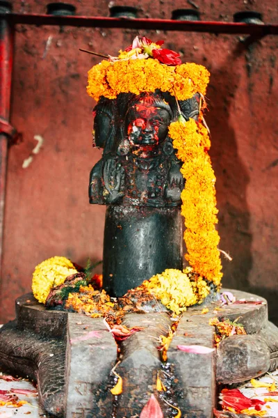 Katmandú Nepal Agosto 2018 Vista Del Templo Nepalí Calle Thamel —  Fotos de Stock