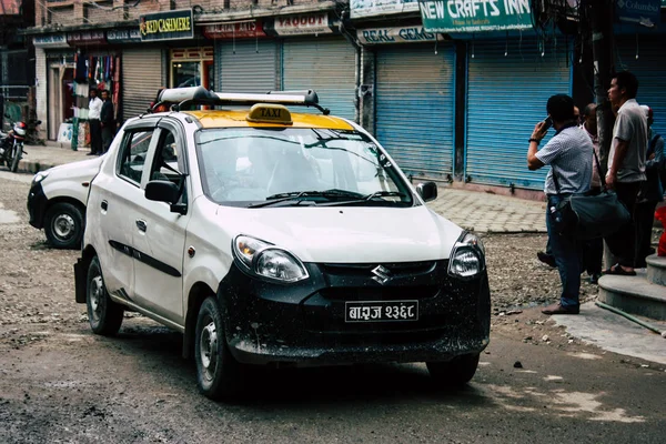 Kathmandu Nepal Sierpień 2018 Widok Nepalski Taksówki Ulicy Thamel Katmandu — Zdjęcie stockowe