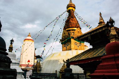 Katmandu Nepal 23 Ağustos 2018 Buda stupa Kathmandu Swayambhunath alanda akşam görünümünü