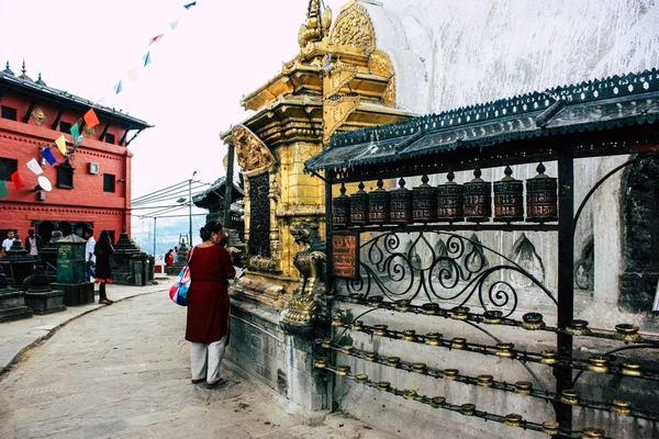 Kathmandu Nepál Srpna 2018 Pohled Tibetské Modlitební Mlýnky Opičí Chrám — Stock fotografie