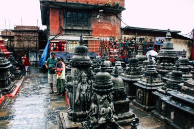 Katmandu Nepal 23 Ağustos 2018 siyah stupa görünümünü akşam Kathmandu maymun Tapınağı Swayambhunath alanının üst kısmında bulunan
