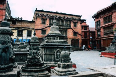 Katmandu Nepal 23 Ağustos 2018 siyah stupa görünümünü akşam Kathmandu maymun Tapınağı Swayambhunath alanının üst kısmında bulunan