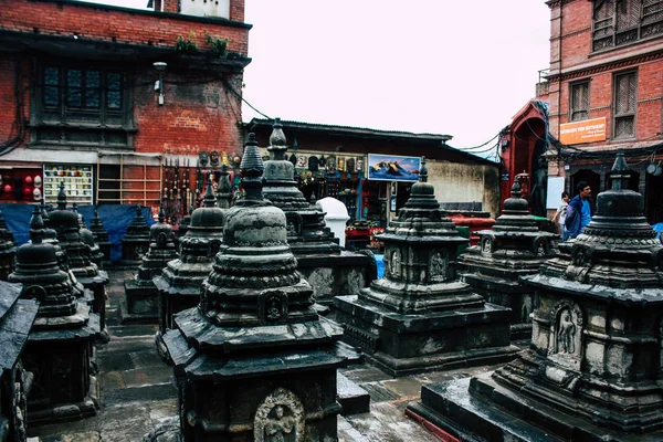 Kathmandu Nepal Agosto 2018 Vista Estupa Preta Localizada Topo Templo — Fotografia de Stock