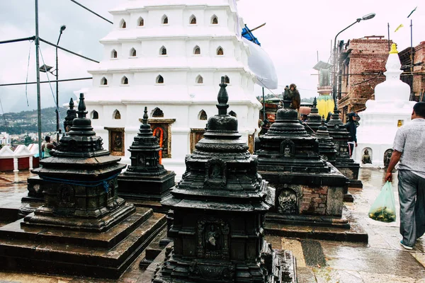 Kathmandu Nepal Agosto 2018 Vista Estupa Preta Localizada Topo Templo — Fotografia de Stock