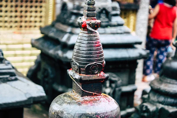 Kathmandu Nepal Agosto 2018 Vista Estupa Preta Localizada Topo Templo — Fotografia de Stock