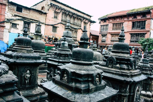 Kathmandu Nepal Agosto 2018 Vista Estupa Preta Localizada Topo Templo — Fotografia de Stock