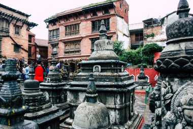 Katmandu Nepal 23 Ağustos 2018 siyah stupa görünümünü akşam Kathmandu maymun Tapınağı Swayambhunath alanının üst kısmında bulunan